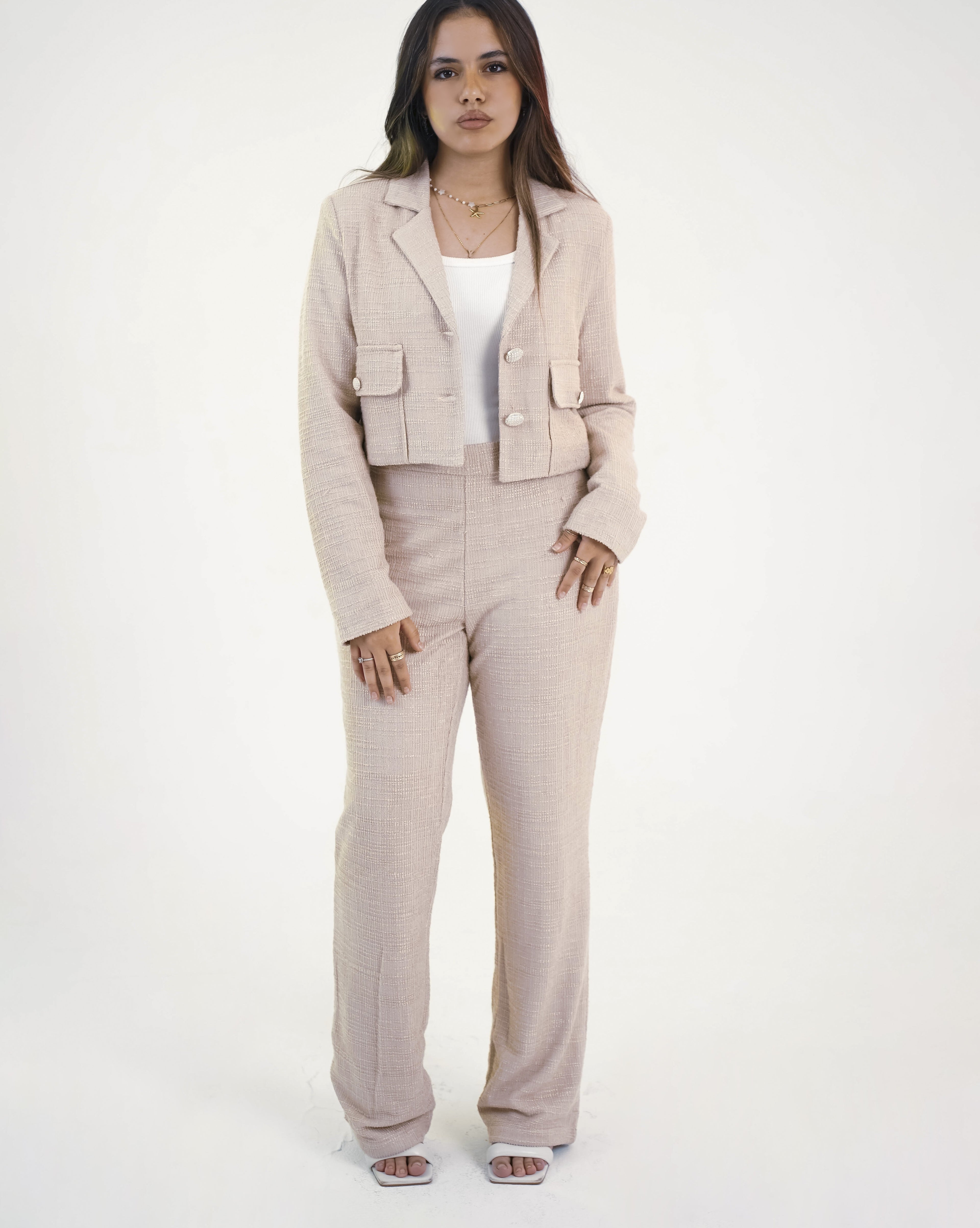 Dama suit with pants